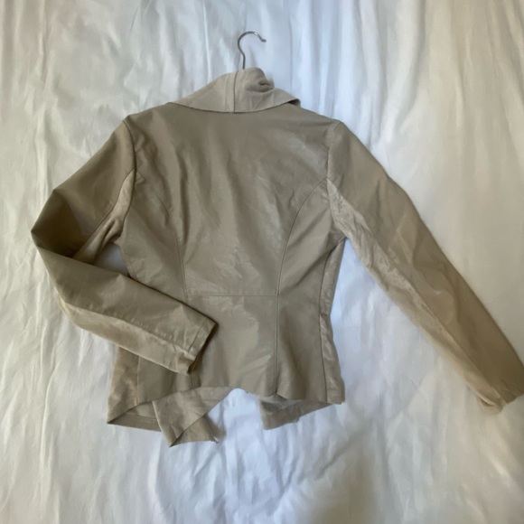 BLANK NYC Tan Faux Leather and Suede Jacket. - Picture 3 of 3